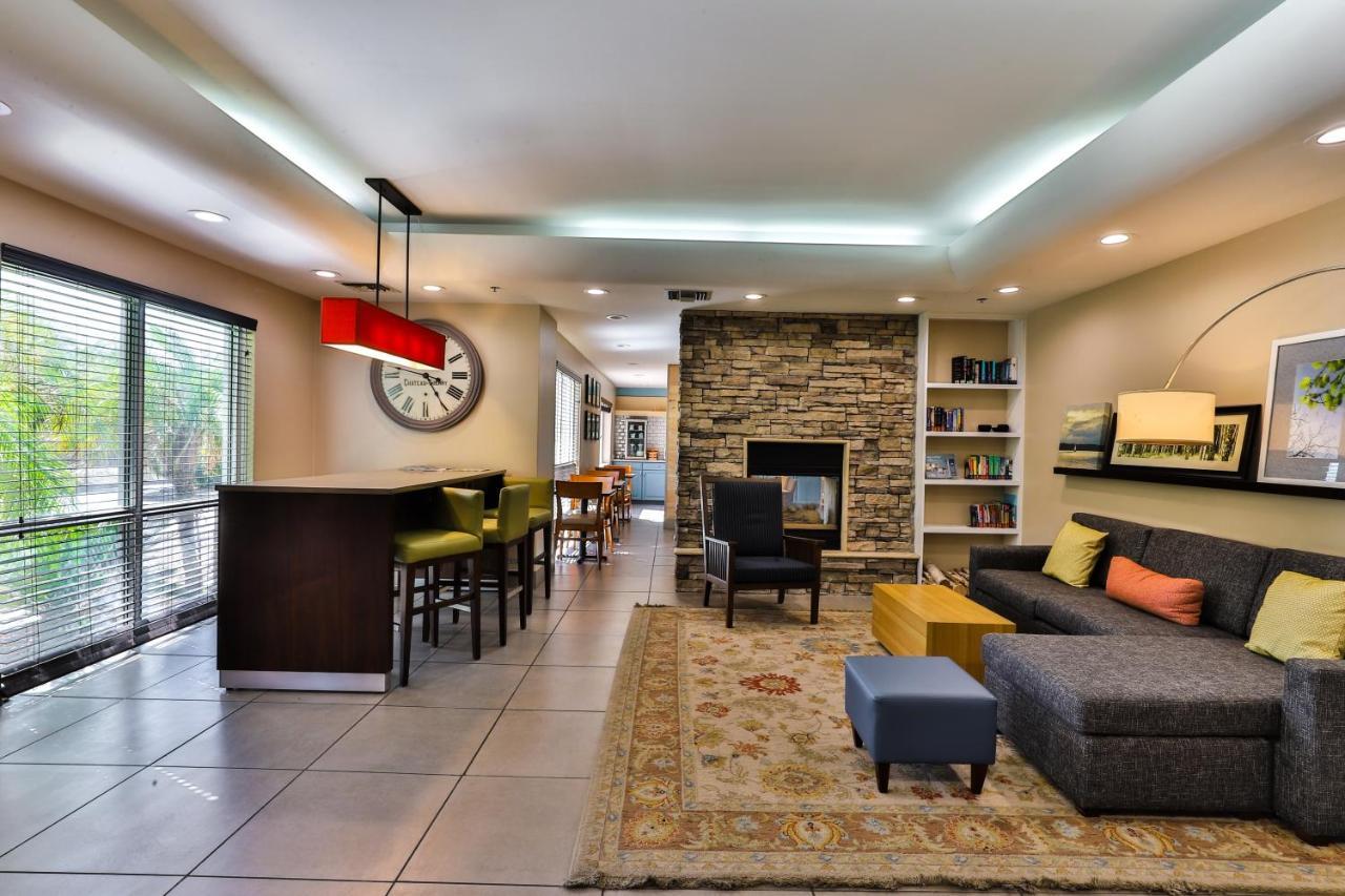Hotel Wingate By Wyndham Phoenix 3*
